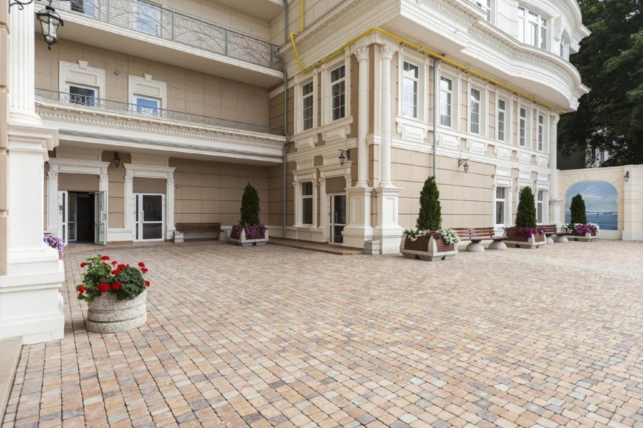 Sunny Belle Apartments Odessa Ngoại thất bức ảnh